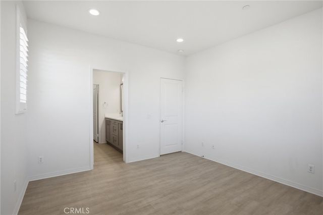 811 N Dalton Ave 105, Azusa, CA 91702