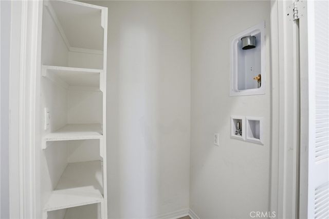 811 N Dalton Ave 105, Azusa, CA 91702