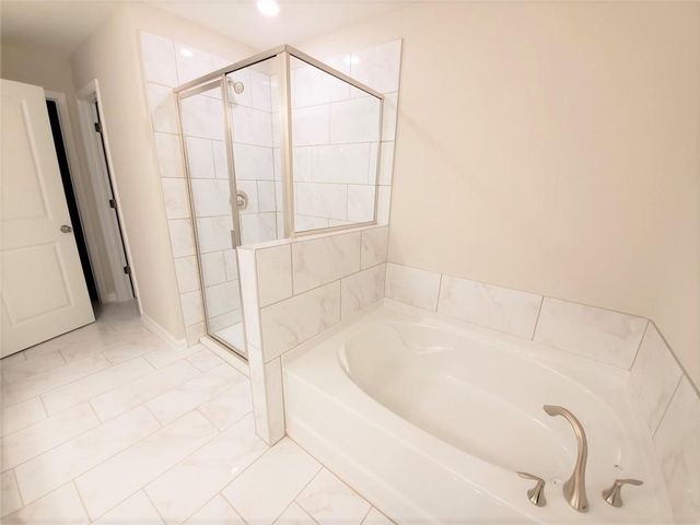 1636 Lansing Bluff Walk, Lawrenceville, GA 30043