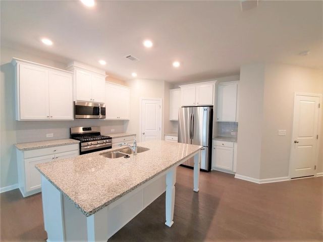 1636 Lansing Bluff Walk, Lawrenceville, GA 30043
