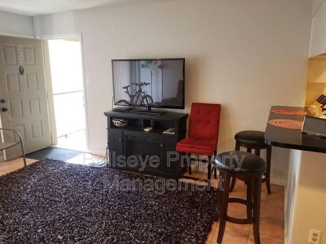 1111 E University Drive 237, Tempe, AZ 85288