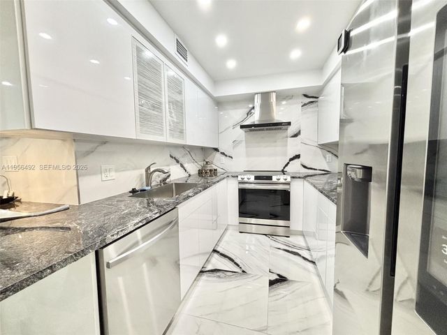 1965 S Ocean Dr 15B, Hallandale Beach, FL 33009