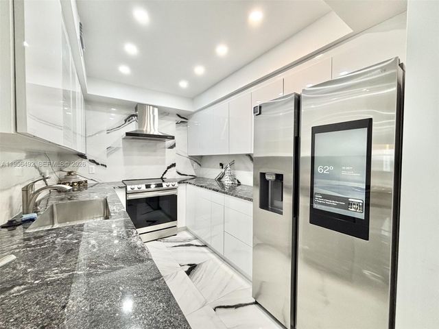 1965 S Ocean Dr 15B, Hallandale Beach, FL 33009