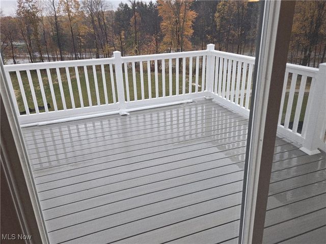 3374 Buckeye Trail, Green, OH 44685