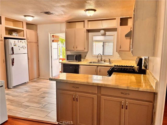 31130 South General Kearny 18, Temecula, CA 92591