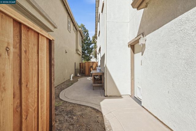 10848 Iris Bloom Drive, Stockton, CA 95209
