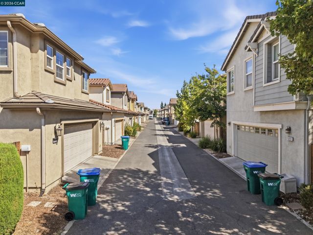 10848 Iris Bloom Drive, Stockton, CA 95209