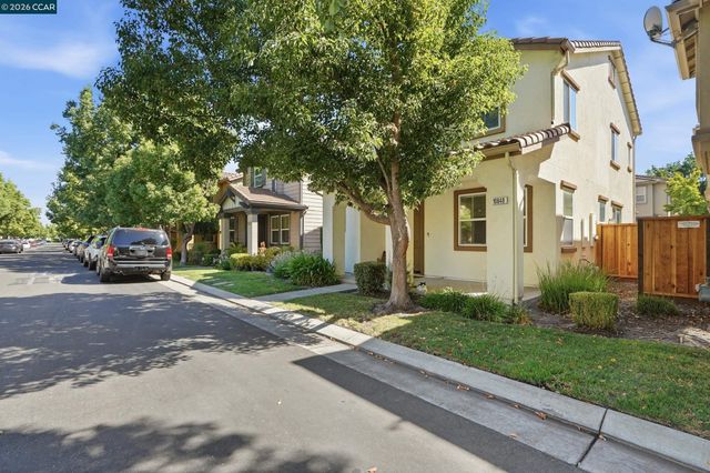 10848 Iris Bloom Drive, Stockton, CA 95209