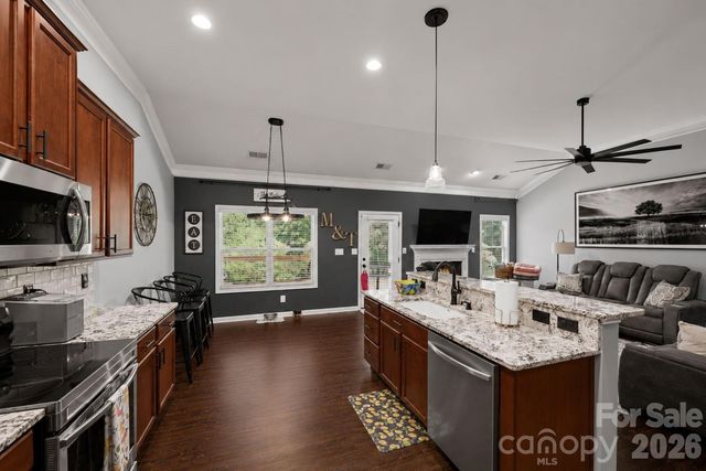 4916 Elementary View Drive, Charlotte, NC 28269