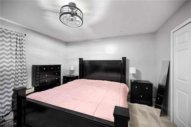 652 University Avenue, Elyria, OH 44035