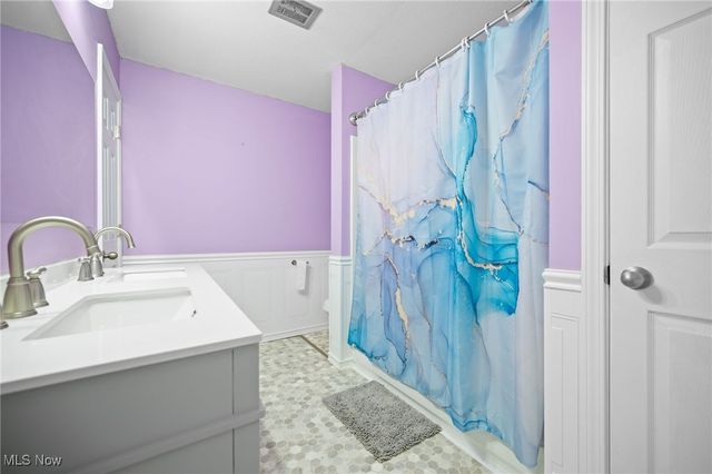 652 University Avenue, Elyria, OH 44035