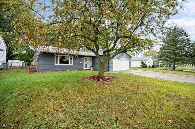 652 University Avenue, Elyria, OH 44035