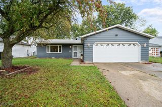 652 University Avenue, Elyria, OH 44035