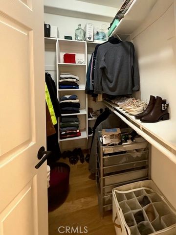 12011 Goshen 104, Los Angeles, CA 90049