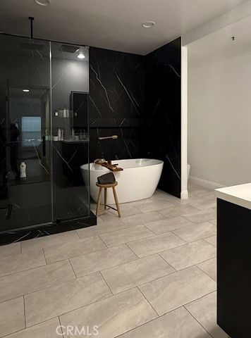 12011 Goshen 104, Los Angeles, CA 90049