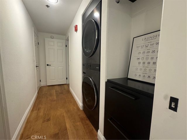 12011 Goshen 104, Los Angeles, CA 90049