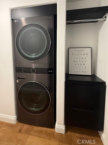 12011 Goshen 104, Los Angeles, CA 90049