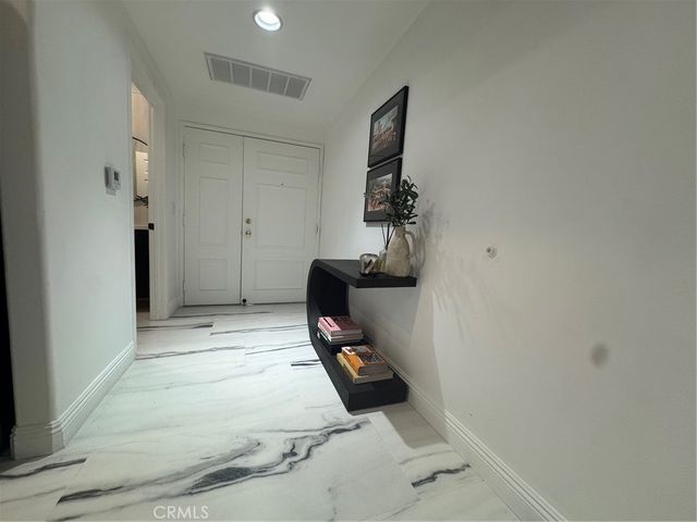 12011 Goshen 104, Los Angeles, CA 90049