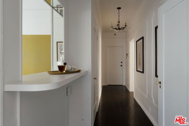 3400 San Marino Street M, Los Angeles, CA 90006