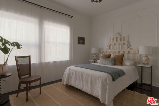 3400 San Marino Street M, Los Angeles, CA 90006