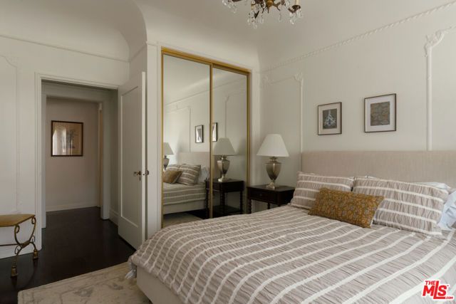 3400 San Marino Street M, Los Angeles, CA 90006