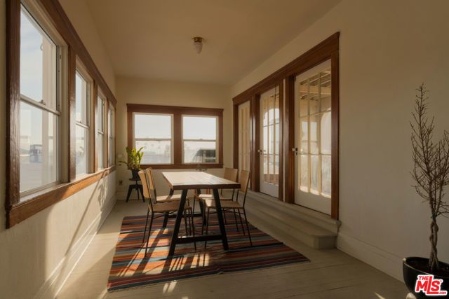 3400 San Marino Street M, Los Angeles, CA 90006