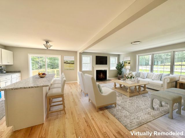 1 Blaisdell Court, Raymond, NH 03077