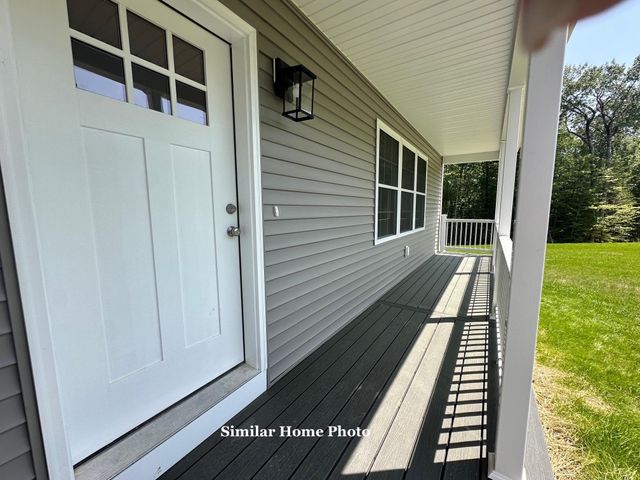 1 Blaisdell Court, Raymond, NH 03077