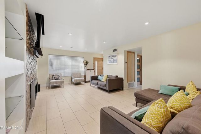 17814 Blackbrush Drive, Canyon Country, CA 91387