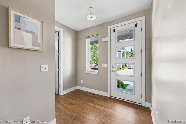 111 N Dorchester Avenue, Royal Oak, MI 48067