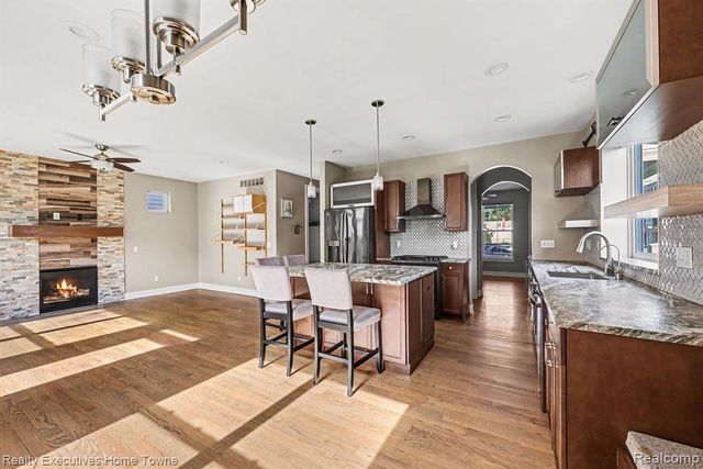 111 N Dorchester Avenue, Royal Oak, MI 48067