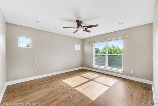 111 N Dorchester Avenue, Royal Oak, MI 48067