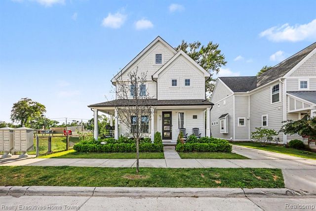 111 N Dorchester Avenue, Royal Oak, MI 48067