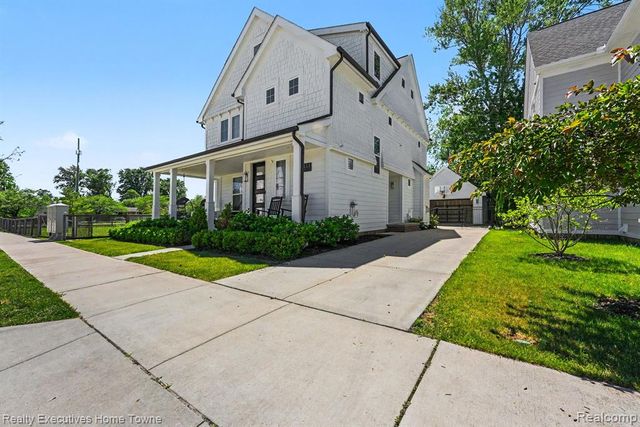 111 N Dorchester Avenue, Royal Oak, MI 48067