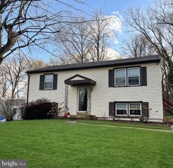 122 W VILLAGE RD, Elkton, MD 21921