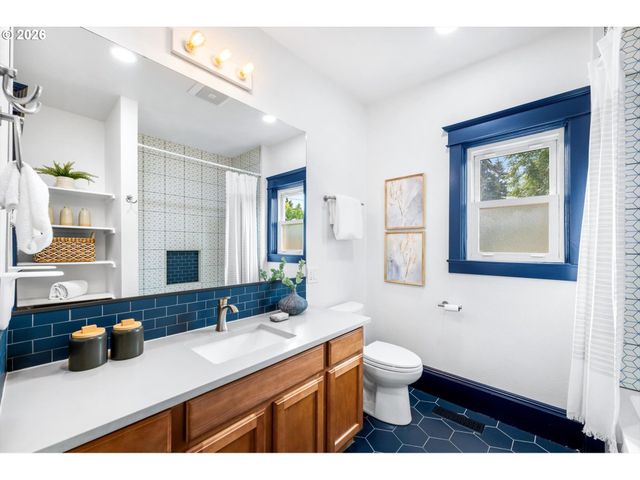 4929 Se 63RD Ave, Portland, OR 97206