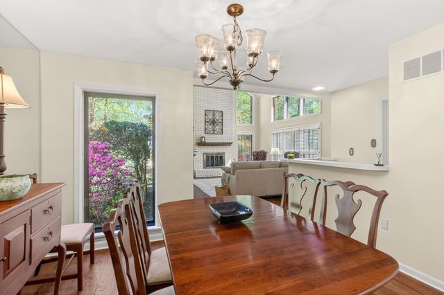 8435 BRIARBIRCH CV, Germantown, TN 38139