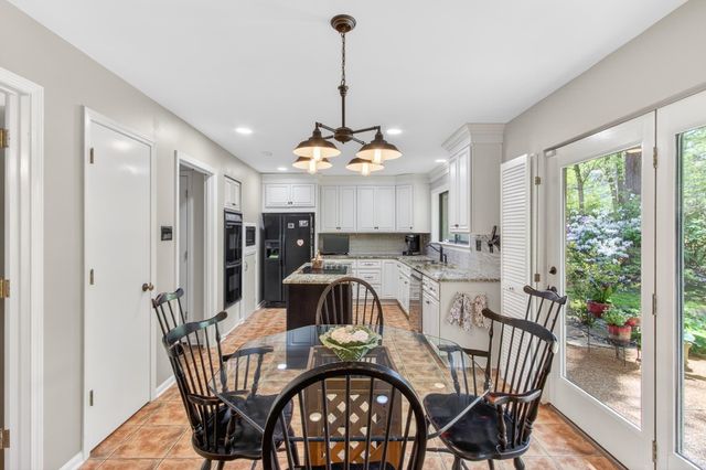 8435 BRIARBIRCH CV, Germantown, TN 38139