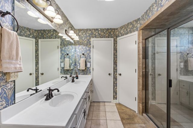 8435 BRIARBIRCH CV, Germantown, TN 38139