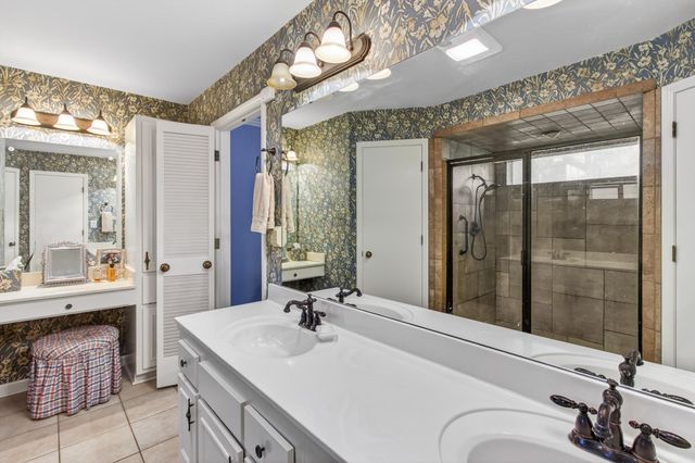 8435 BRIARBIRCH CV, Germantown, TN 38139
