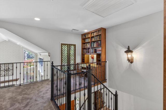 8435 BRIARBIRCH CV, Germantown, TN 38139