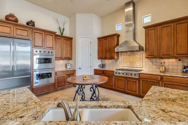 14216 N Silent Ridge Court, Marana, AZ 85658