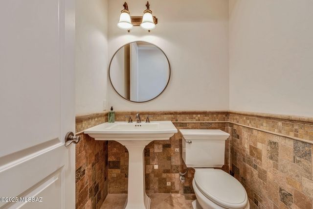 14216 N Silent Ridge Court, Marana, AZ 85658