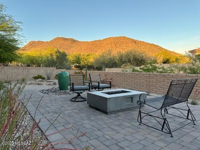 14216 N Silent Ridge Court, Marana, AZ 85658