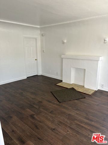 1050 W 60th Place, Los Angeles, CA 90044