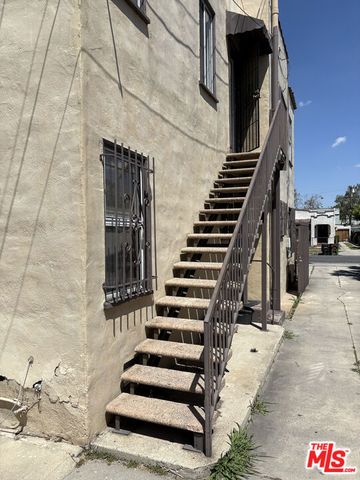 1050 W 60th Place, Los Angeles, CA 90044