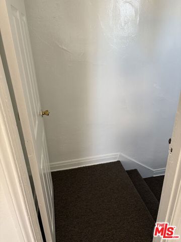 1050 W 60th Place, Los Angeles, CA 90044