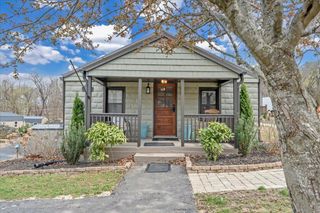 3564 Leffel RD, Roanoke, VA 24018