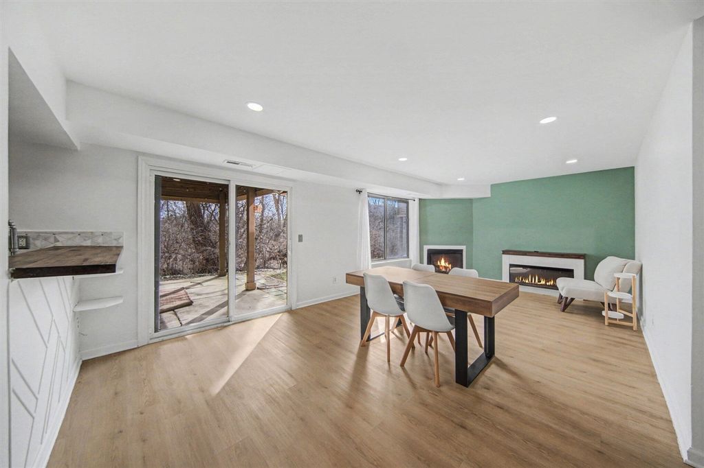 300 Briarcrest Drive 140, Ann Arbor, MI 48104
