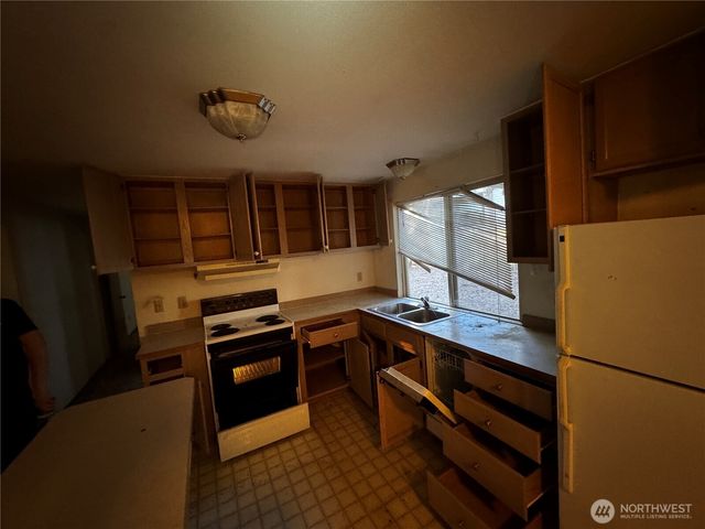 724 N 137th Street, Seattle, WA 98133